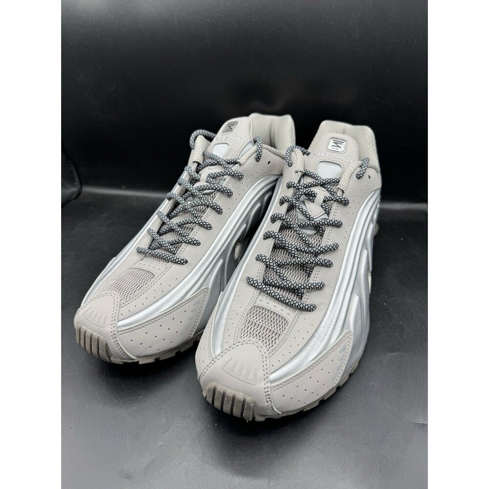 Nike Shox R4 'Cave Stone' Mens Size 13 (HQ1988-200)